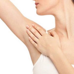 除毛方式大評比！醫師親授6大除毛攻略：雷射、熱蠟與刮刀優缺點一次看