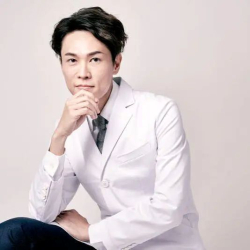 暖男醫美｜顏百駿醫師